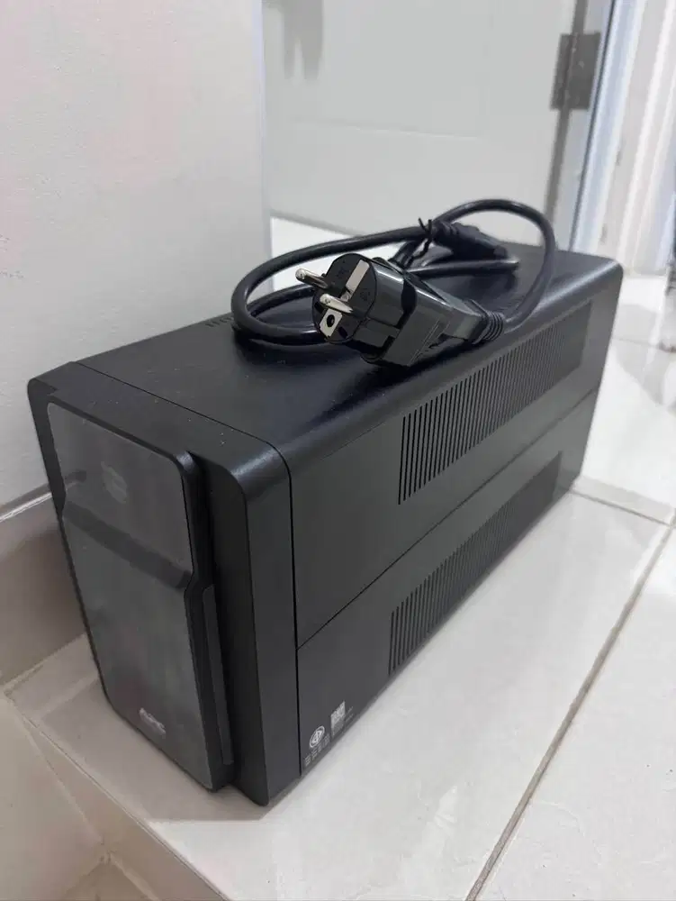 APC Back-ups 1200 VA 230 volt bx 1200 mi-ms