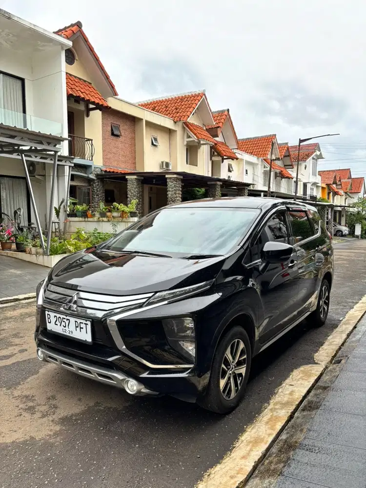 Mitsubishi Xpander Sport 2019 Hitam