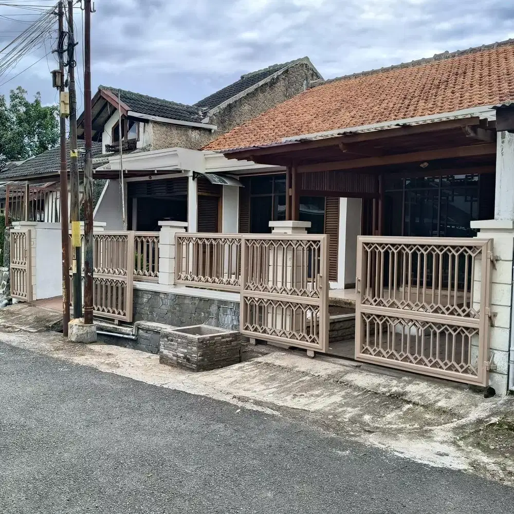 Dijual rumah second baru renovasi 2026