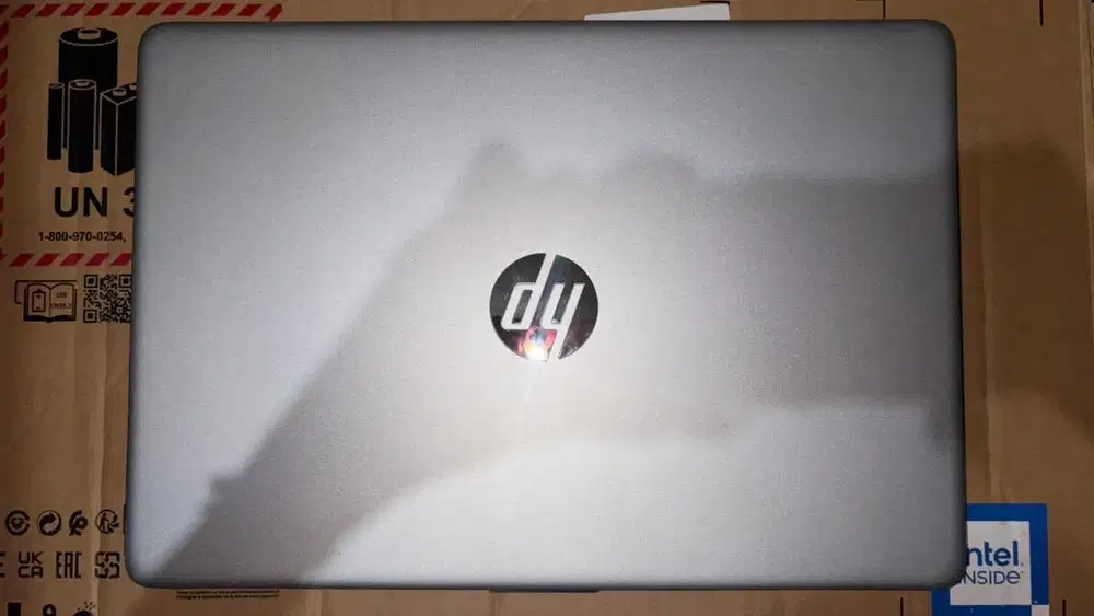 Laptop HP 14s-DQ4016TU i5 16GB 512SSD