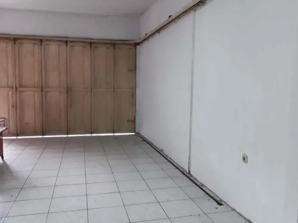 ✅ DIJUALRUKO Jl. PETA Bandung

• Luas Tanah  : 110 m²
• Luas Bangunan : 230 m²
• Lebar Muka 5 Meter
•  3.5 Lantai
• SHM
• IMB Ruko
• Daya 2200 watt
• Air Jetpump
• Parkir Luas 
.
Harga 3.75 M