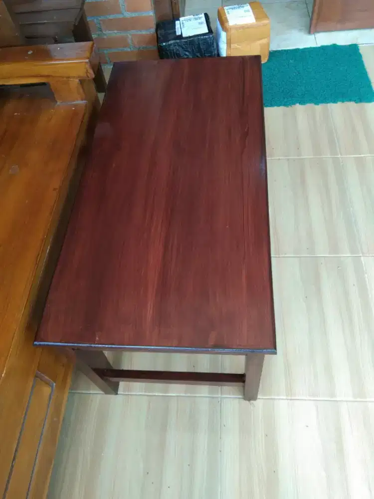 Meja lesehan kayu jati