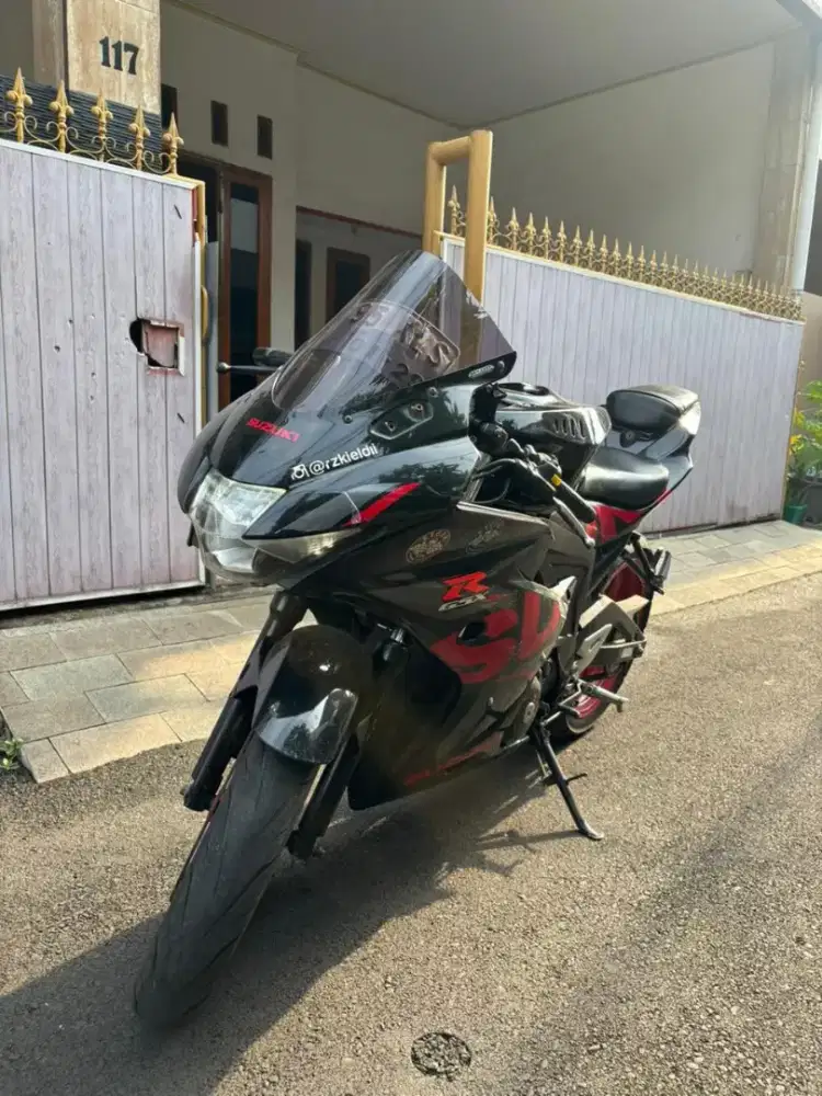 Suzuki GSX R 150 2018