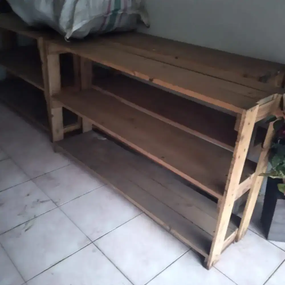 Rak kayu 3 susun