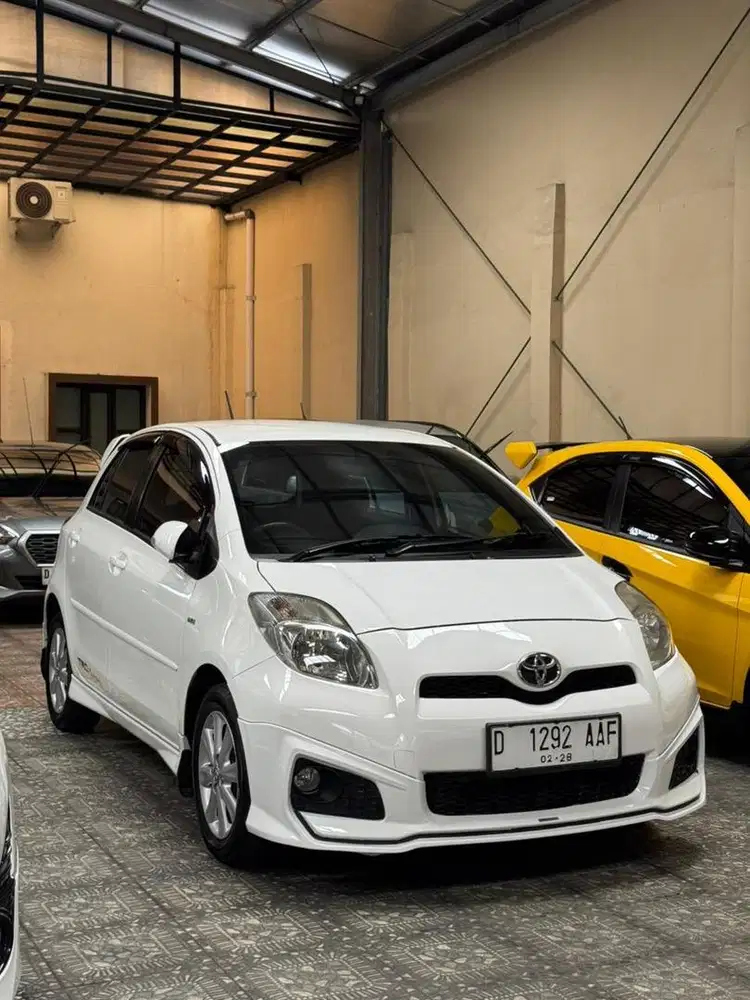 Toyota yaris s limited bapau 2012 antik manual mt putih trd terawat