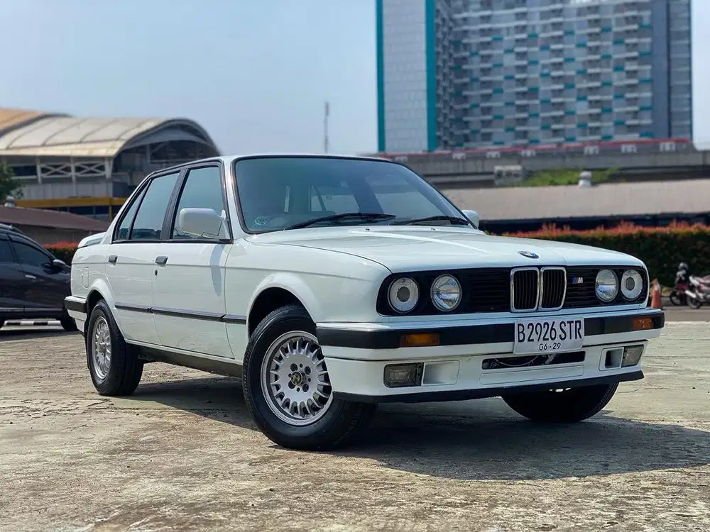 BMW E30 318i M40 1989 Putih