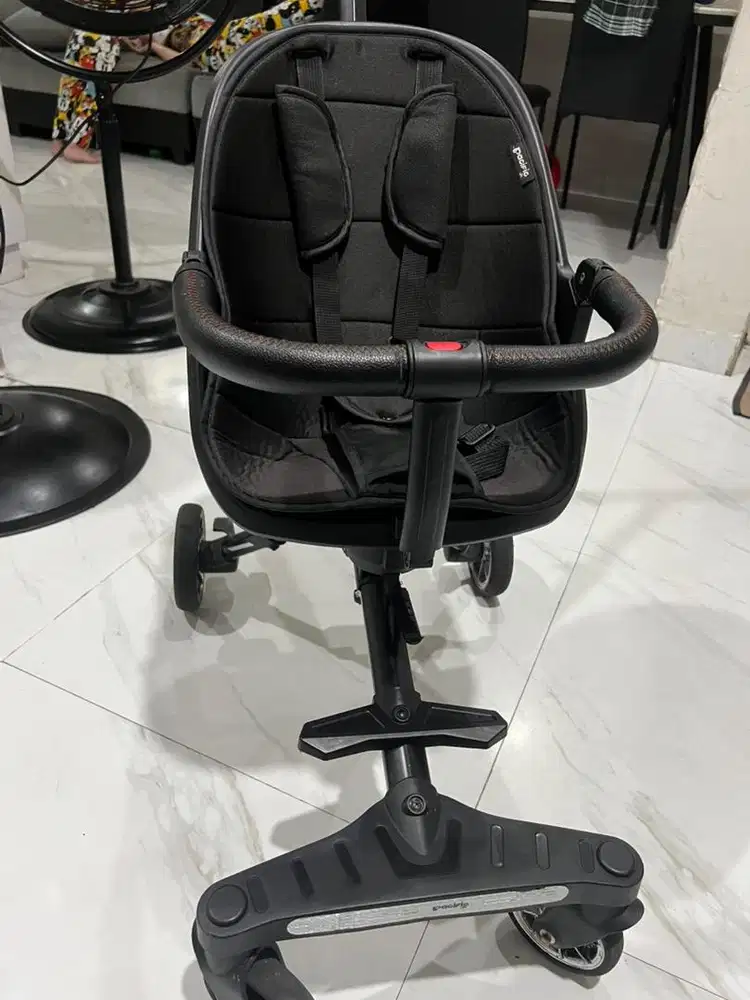 Stroller Pasific LW 212-1 black