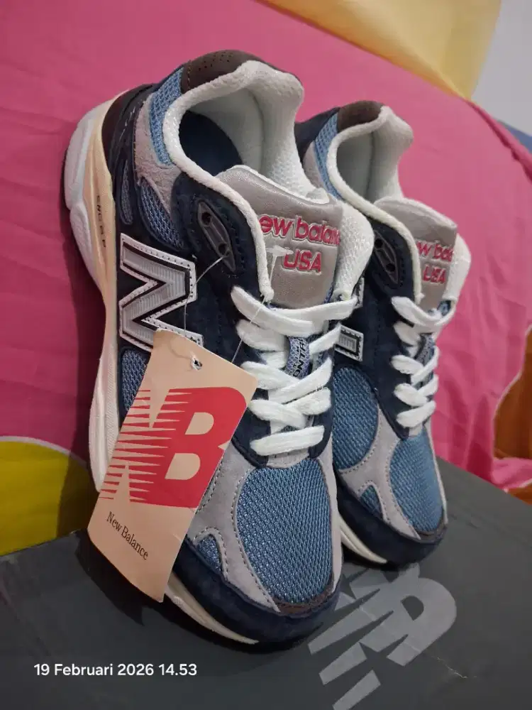 Sale..New Balance 990 USA Navy
Size 37 insole 22,5 cm