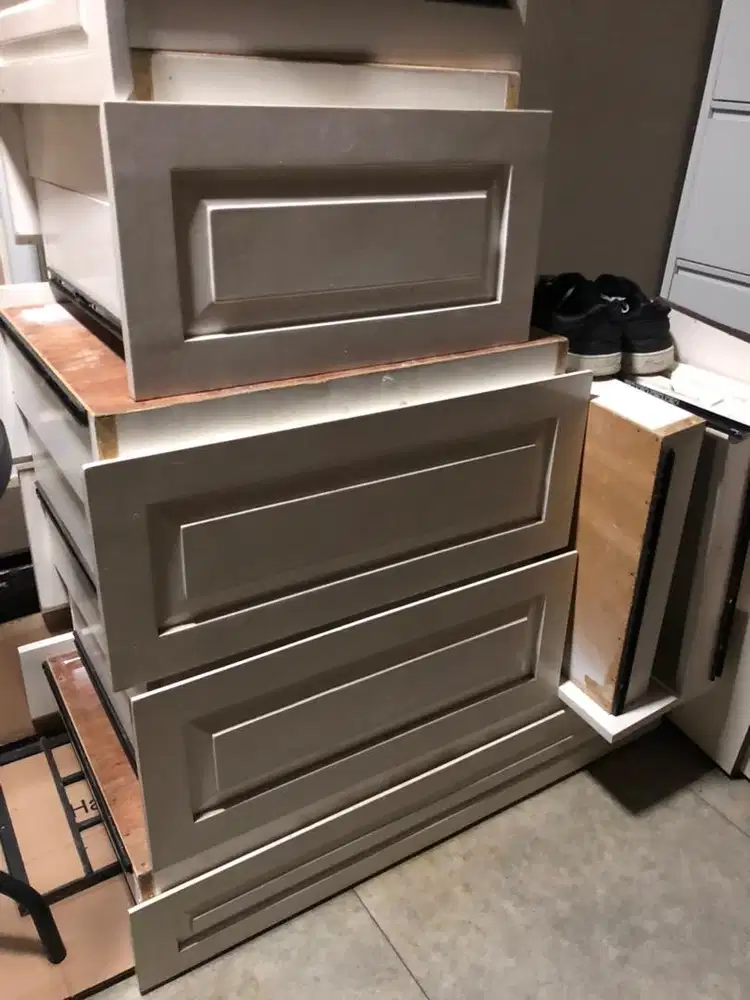 Laci kitchen set cat duco