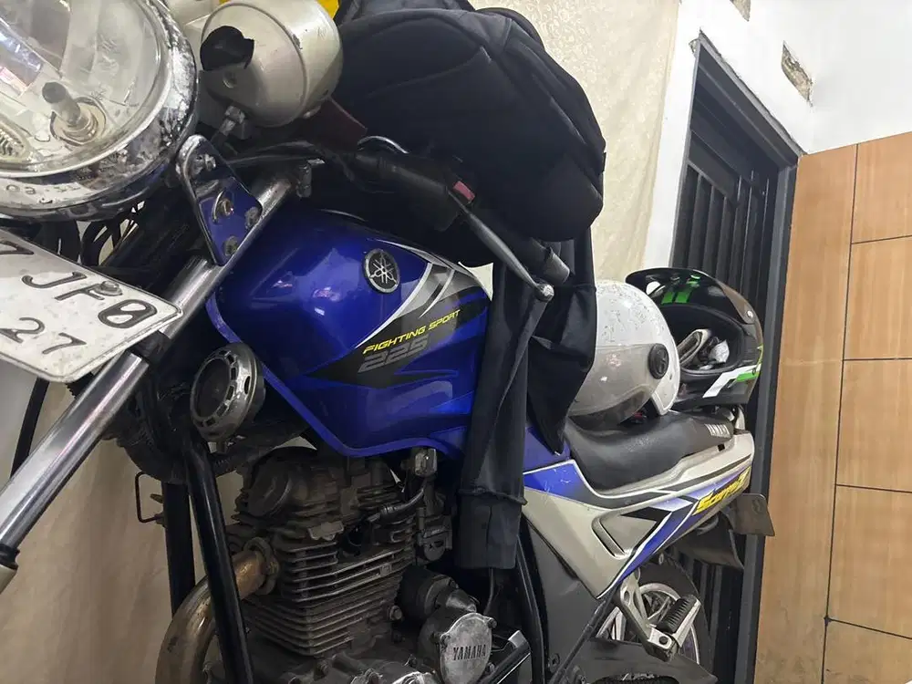 Dijual motor scorpio 225 mesin bandal dan clasik