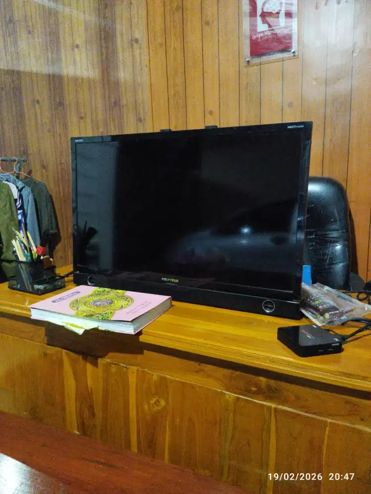 TV Polytron 32 in RP. 500 K