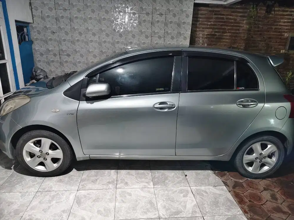 Yaris 2007 E Manual