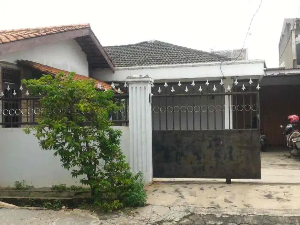 Rumah di Veteran JL KESEHATAN BINTARO JAKARTA SELATAN