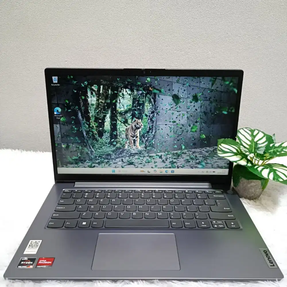 LAPTOP LENOVO V14 G4 RYZEN 5 7520u RAM 8GB SSD 512GB LAYAR 14.0 FHD