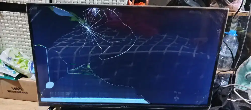 agua 32 inch pecah led nya