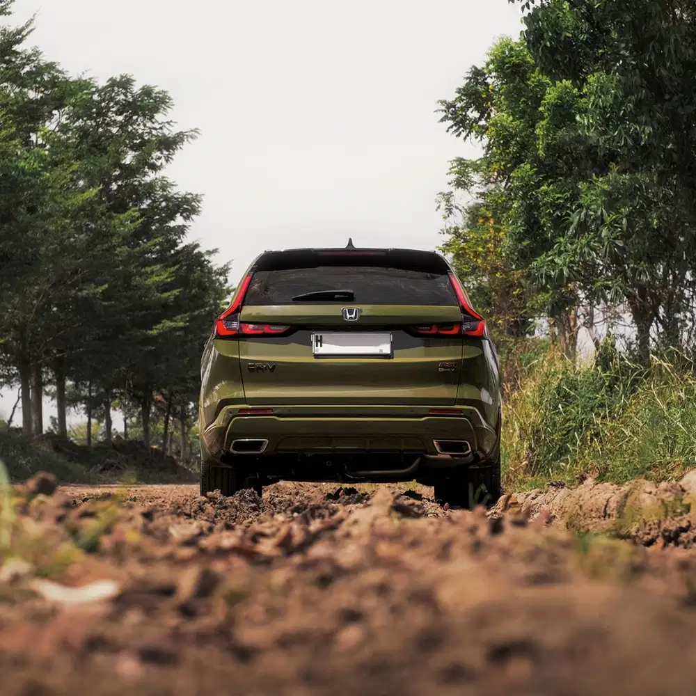 Honda CRV Hybrid RS 2023 LOW KM