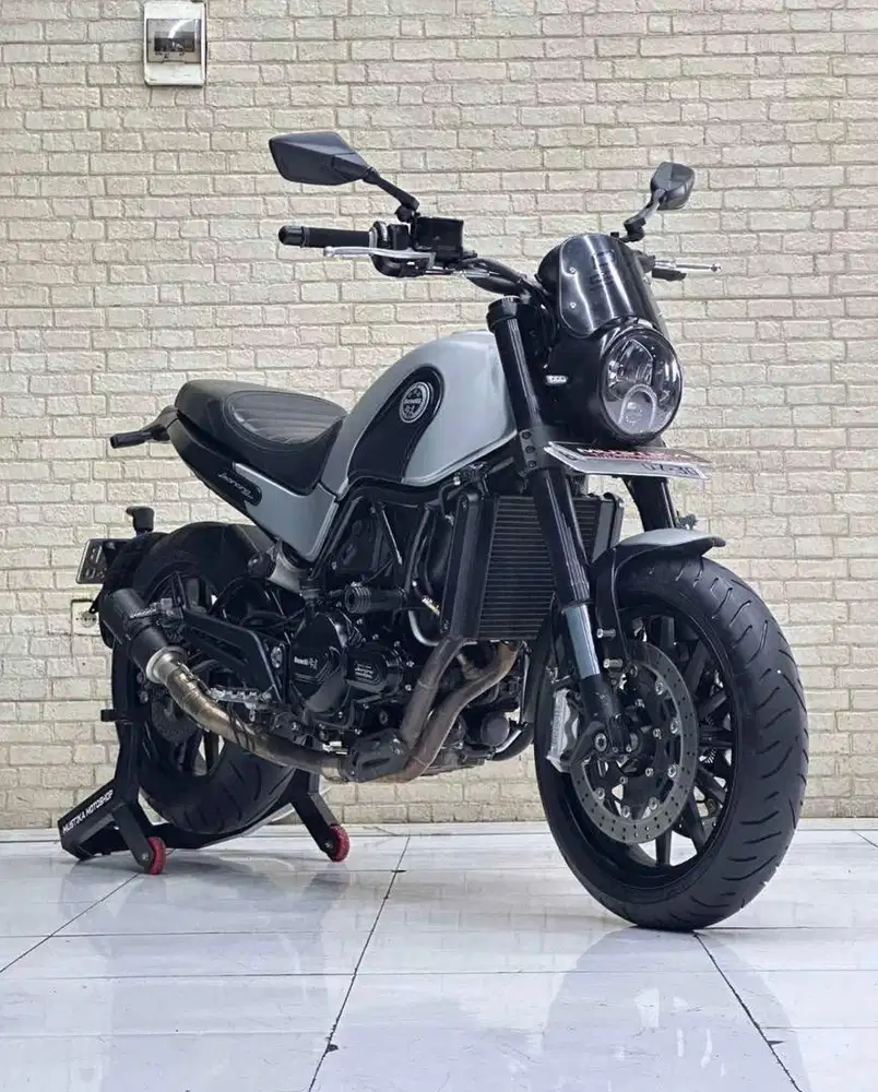 Moge Benelli leoncino 500