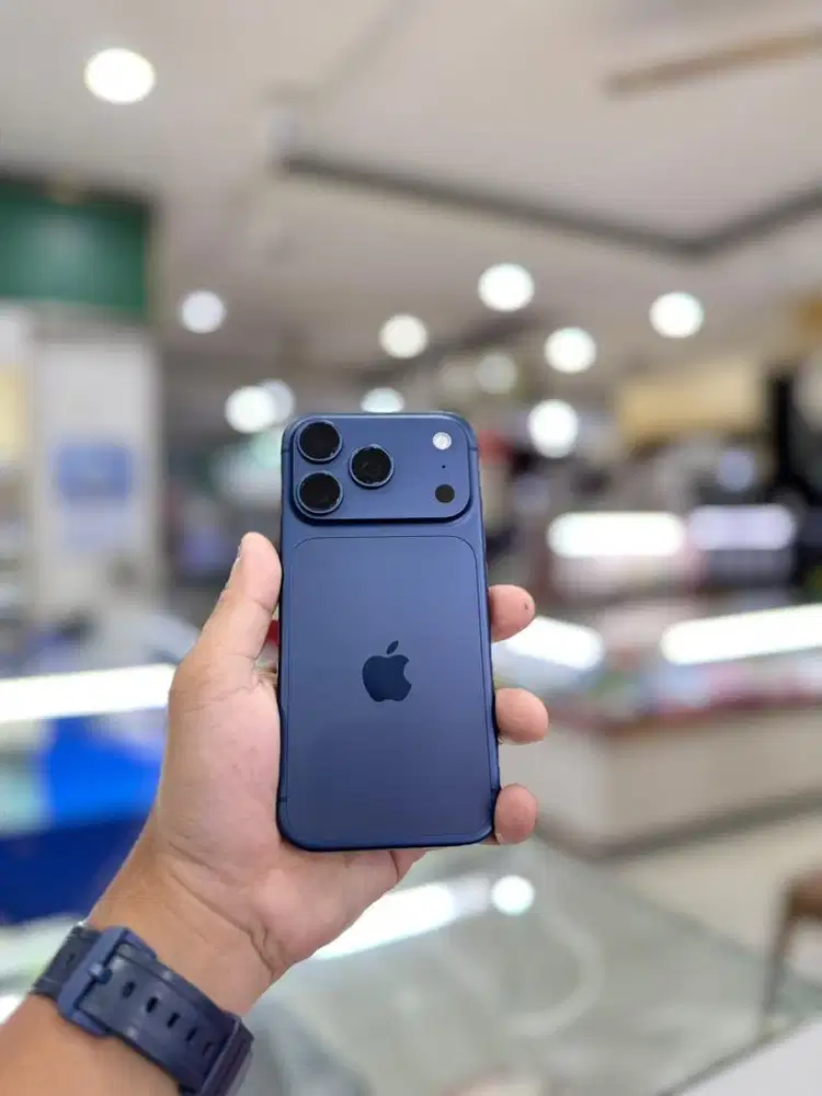 iPhone 17 Pro 256Gb deep Blue iBox