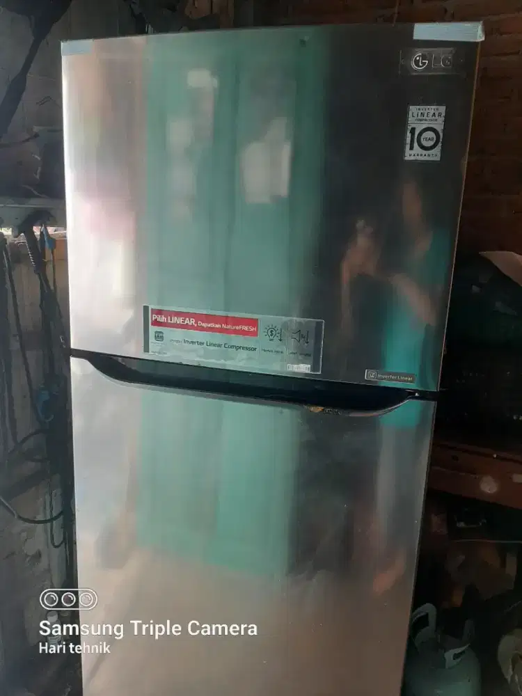 Kulkas 2pintu LG jumbo 416liter