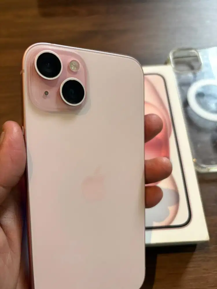 iPhone 15 Plus 128gb BH 94% Garansi resmi on Juli 2026