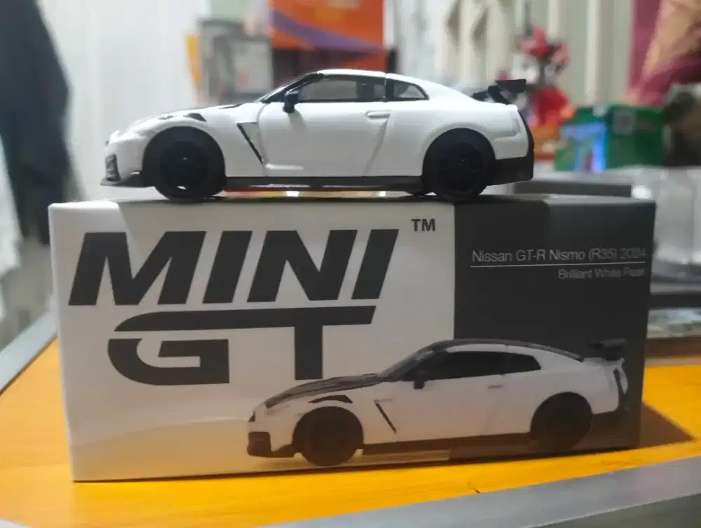 Mini GT Nissan GT-R Nismo (R35) 2024