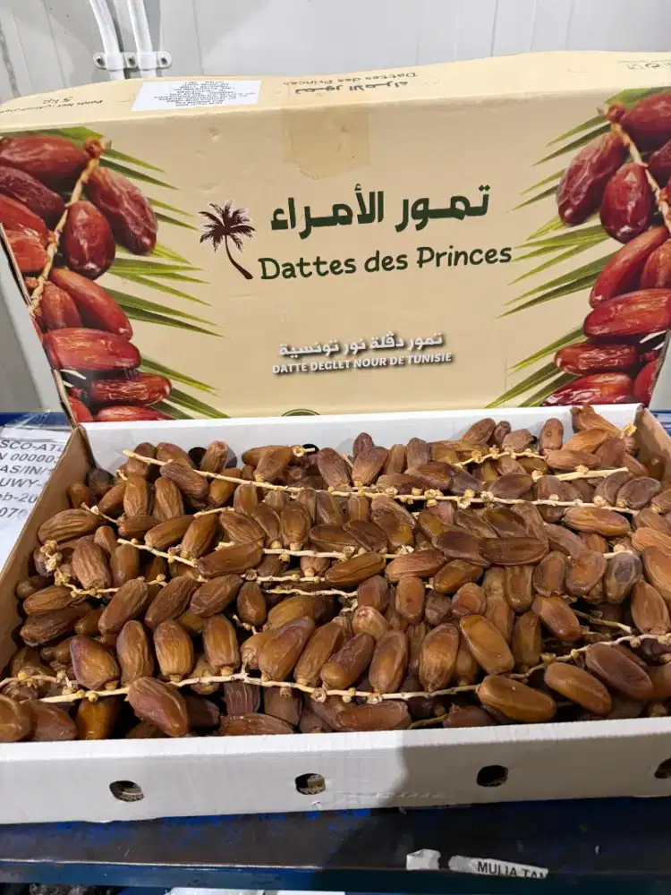 Kurma Tunisia Tangkai 5 Kg