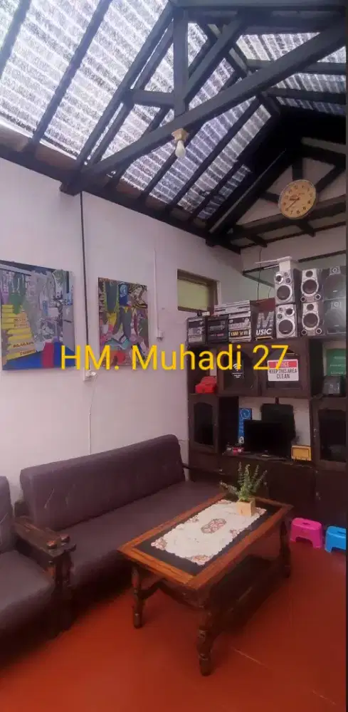 Hidden Gem, Kost Putri