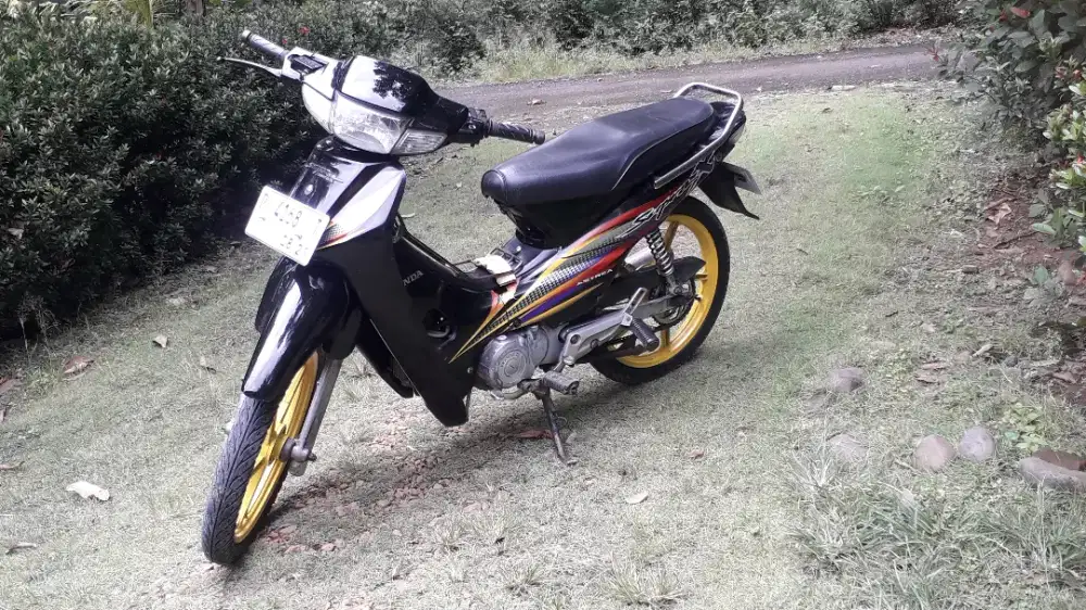 jual kesayangan supra x 2003