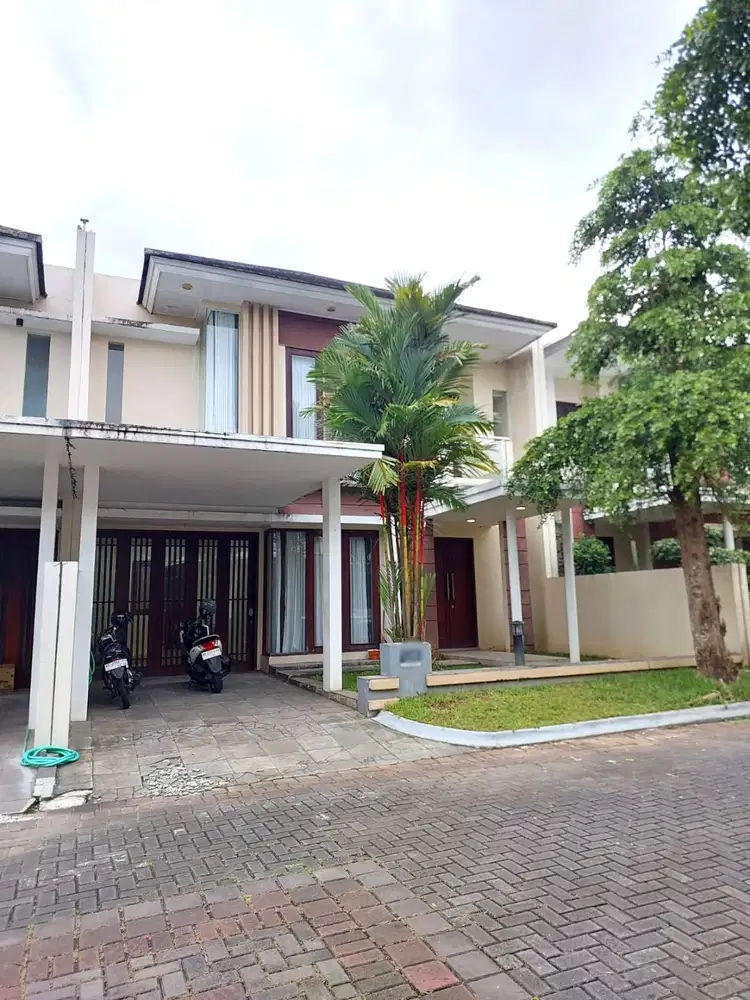 Rumah Mewah di Perumahan Bale Mulia Residence