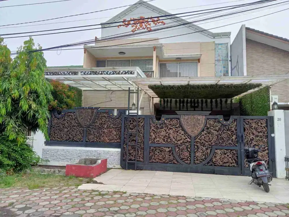 Rumah Mewah di Komplek Perikani Rawamangun