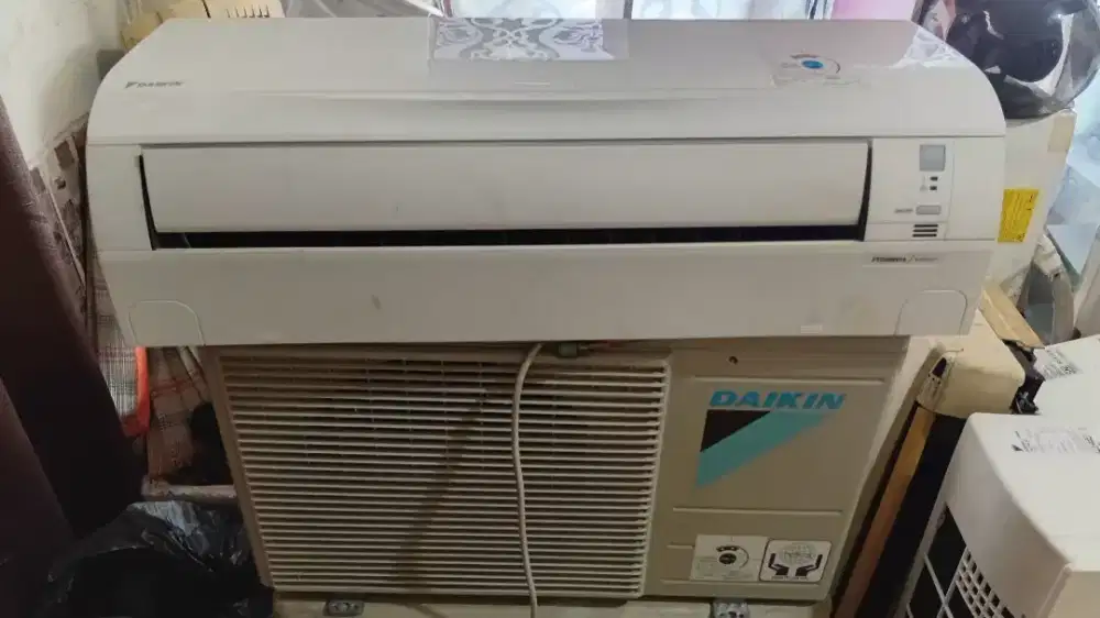 Ac daikin tailand standar 1/2 pk