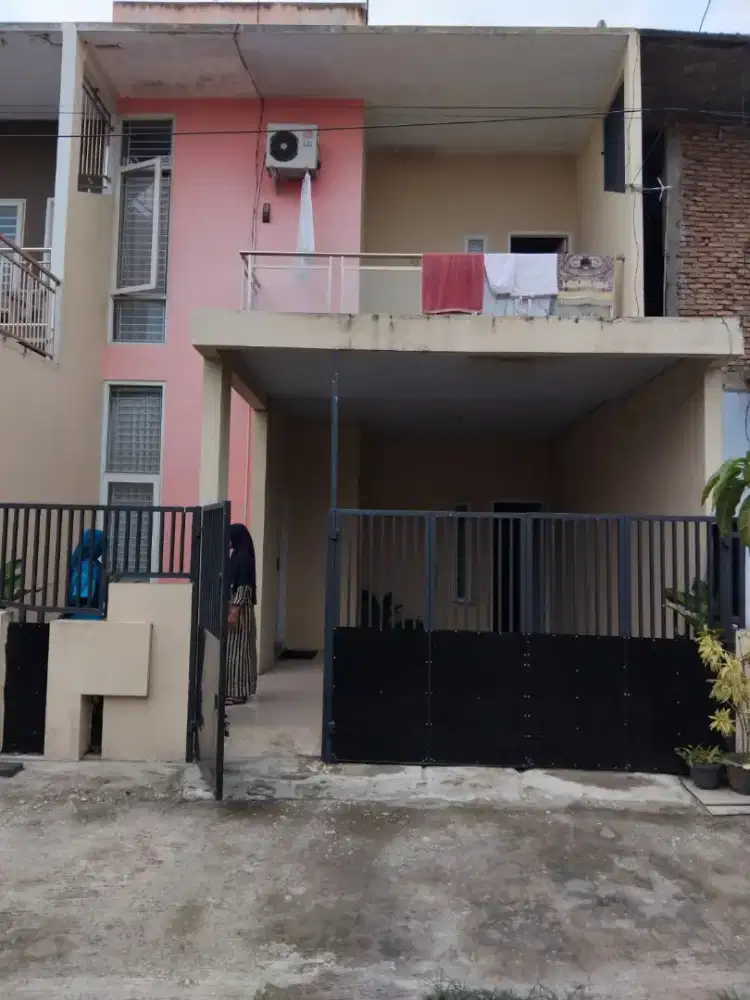 RUMAH DI JUAL 2 LANTAI
