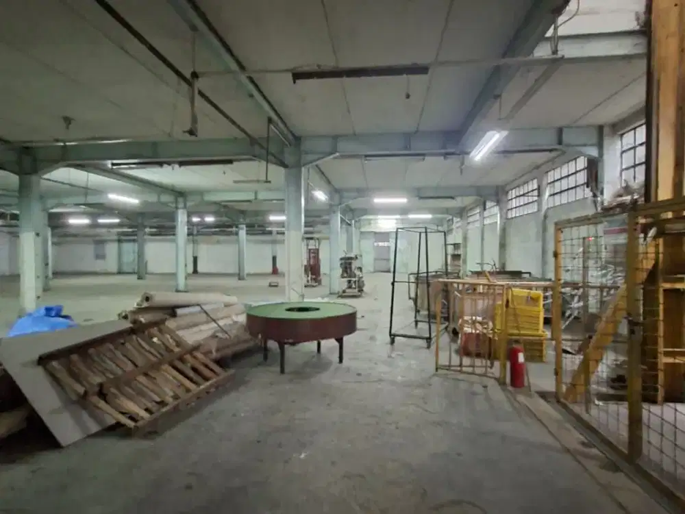 Gudang bersama 2 Lantai Strategis di Cigondewah Bandung