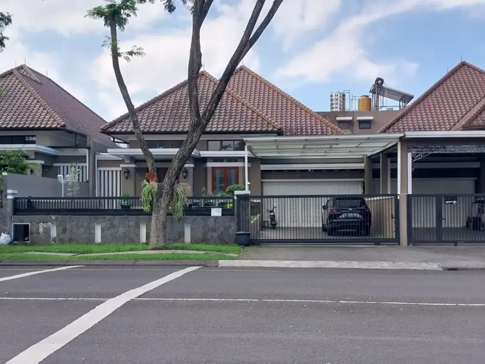 Rumah Bandung Tempo Doeloe Kota Baru Parahyangan Lokasi Strategis Lingkungan Nyaman   Mainroad