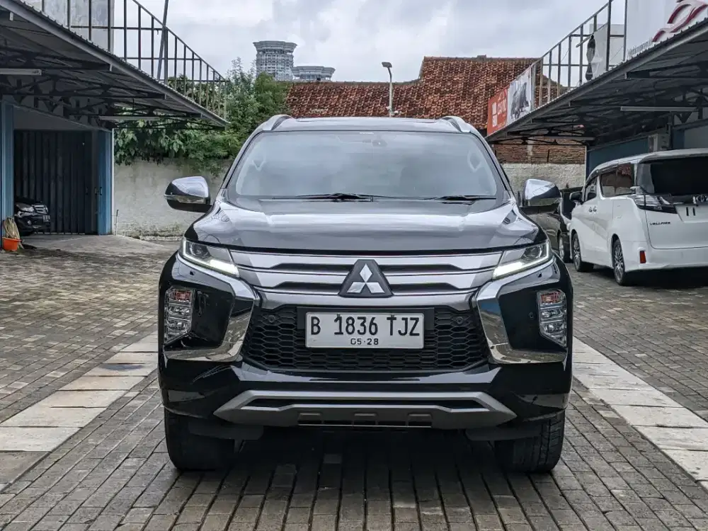 Pajero sport Dakar 4x2 2023 diesel