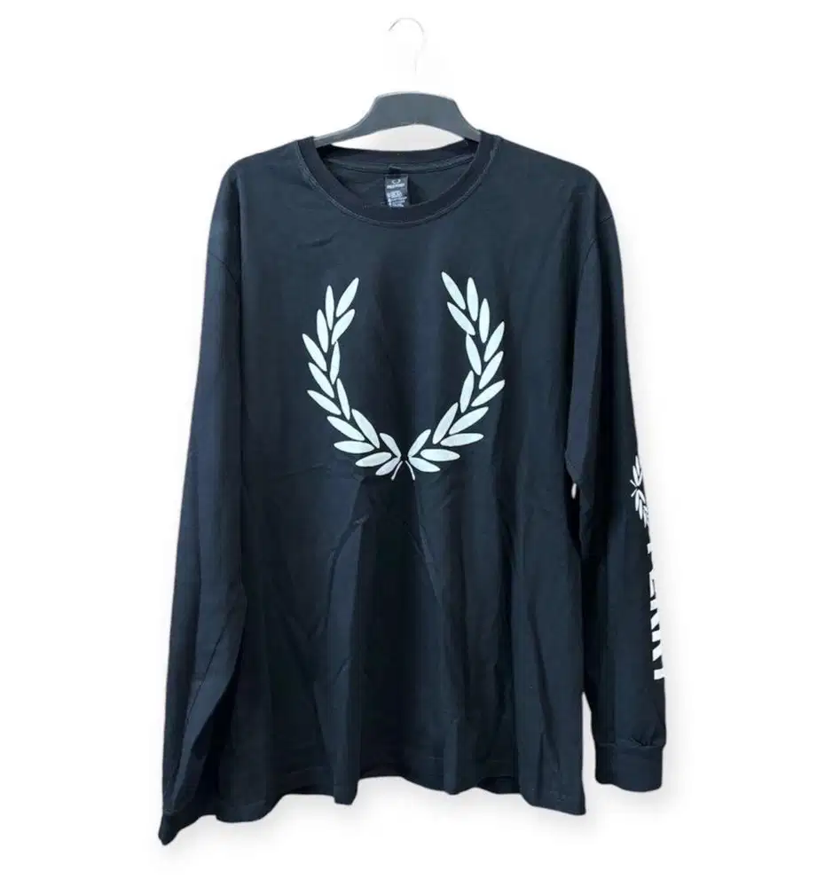 Kaos tshirt preloved ballengan panjang hitam xl-xxl fred Perry