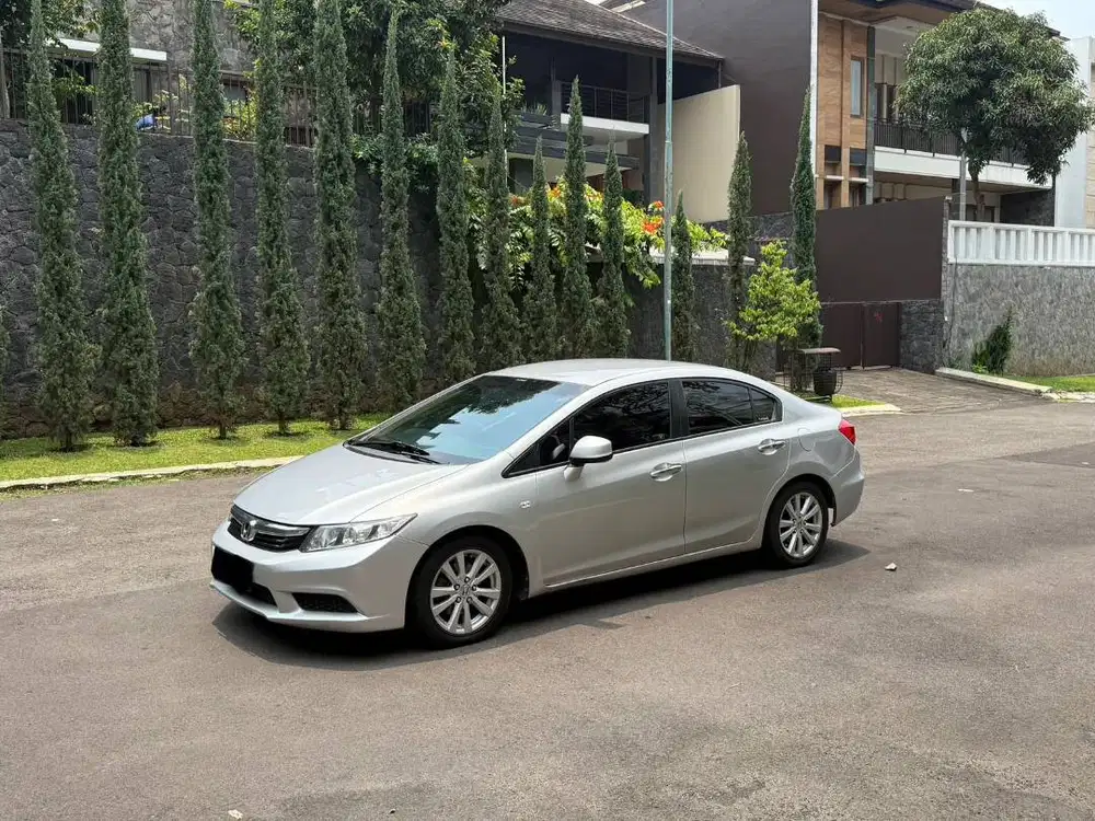 Civic 1.8 FB matic 2012 Silver || 2013