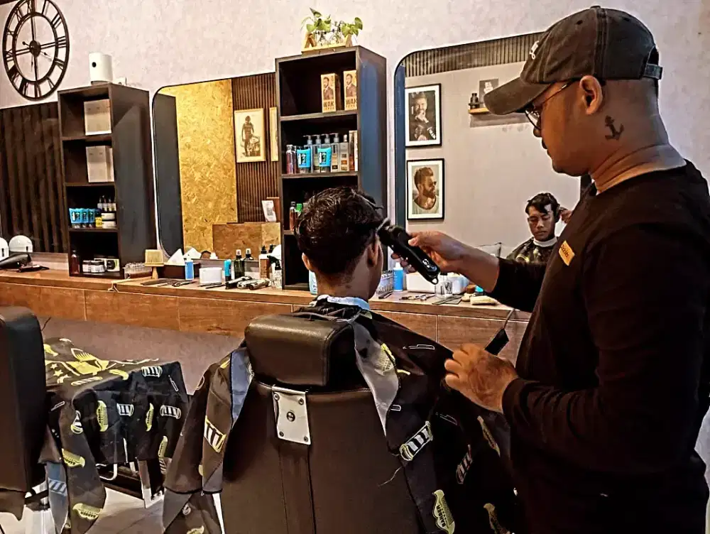 Siap menerima lowongan kerja Barber
