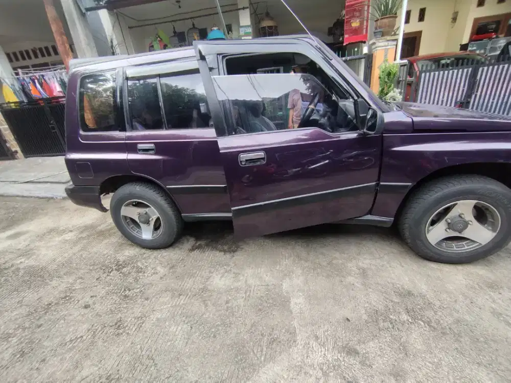 Suzuki escudo mewah