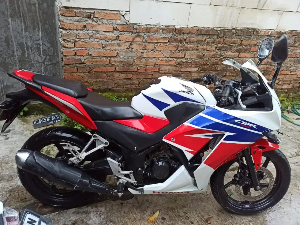 Jual motor honda CBR 150 th 2016