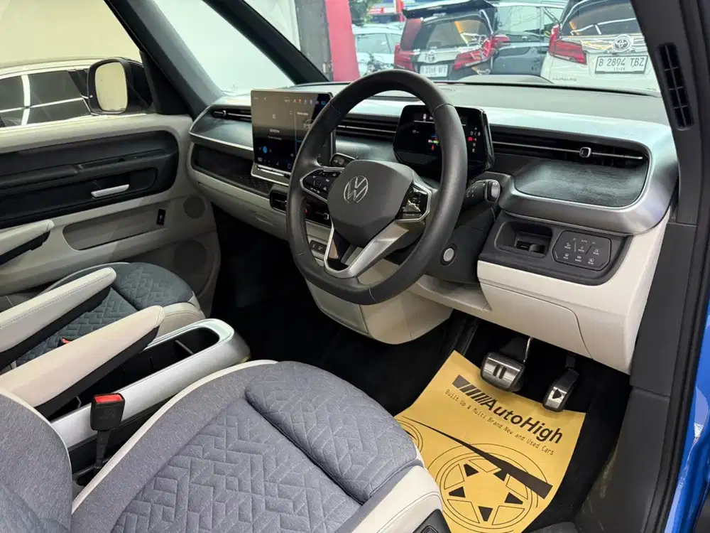 DP30% [Km3.000] VW ID Buzz LWB 2025 White Blue Reg 2026 #AUTOHIGH