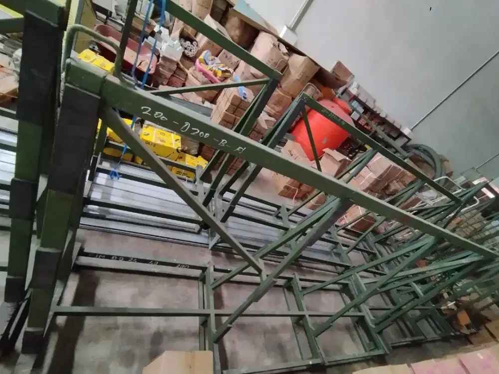 Dijual Rak Penyimpan buat Kaca