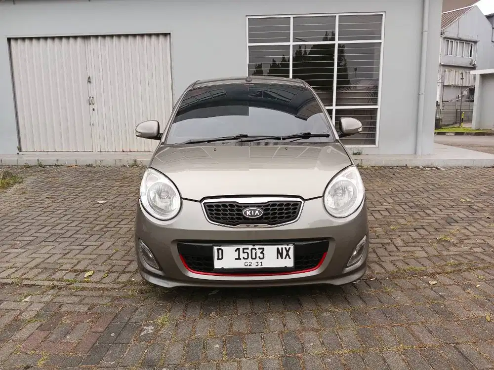 Kia Picanto Cosmo 1.1 matic 2010 grey