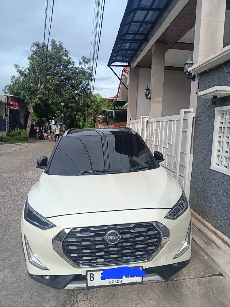 Dijual Cepat, Nissan Magnite Premium Turbo Putih gading 2021(pemakaian