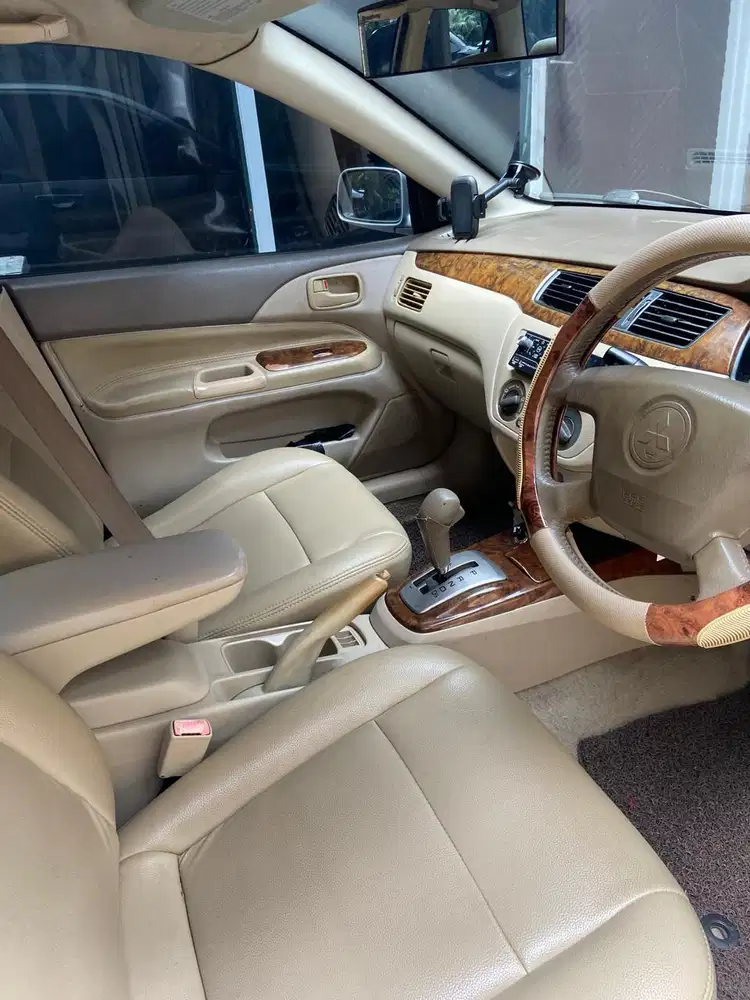 Mitsubishi Lancer 2004 Bensin Matic