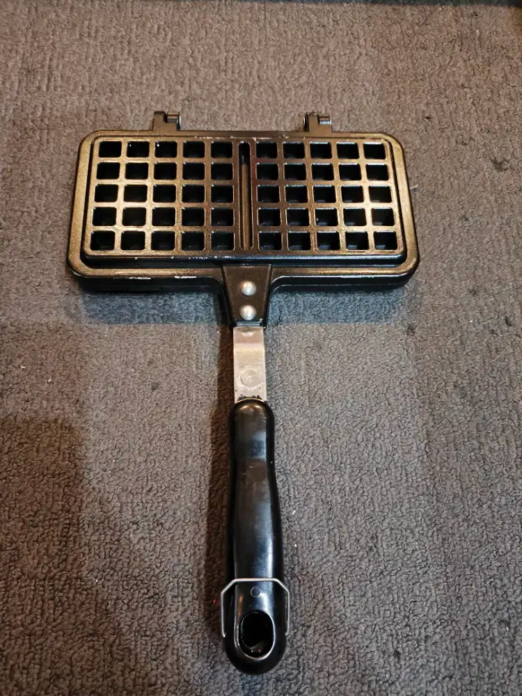 WAFFLE MAKER / ALAT UNTUK BUAT WAFFLE MANUAL PRELOVED