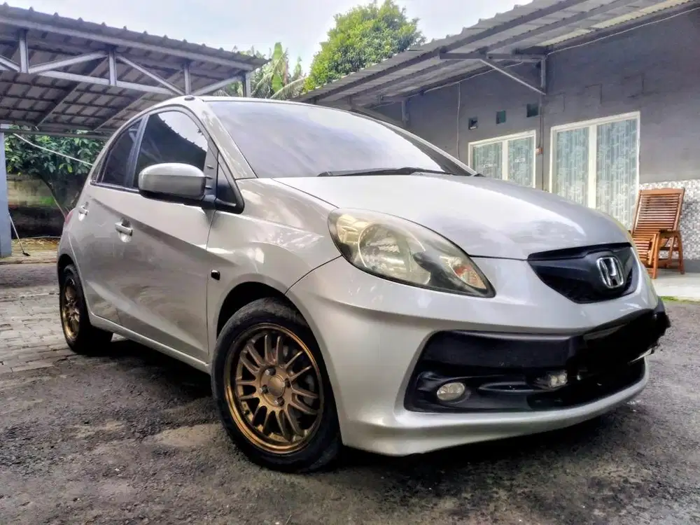 Honda Brio 1.2E Automatic // NEGO TIPIS