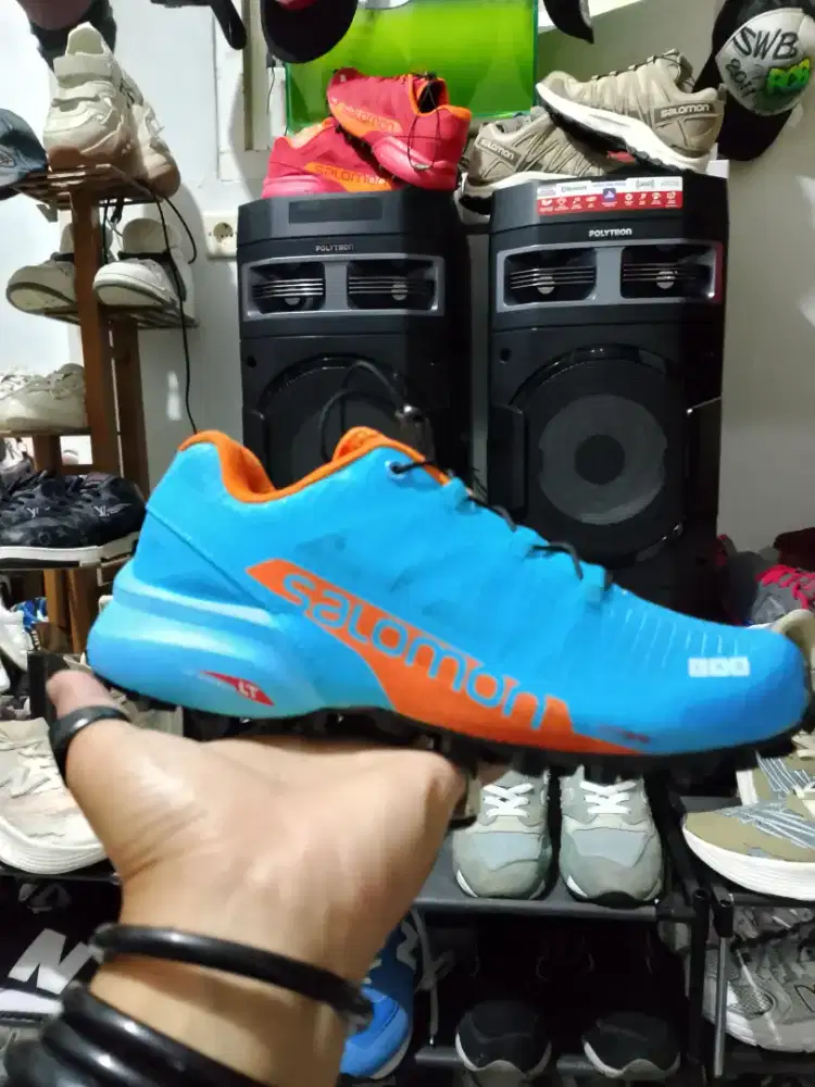 Dijual sepatu salomon
