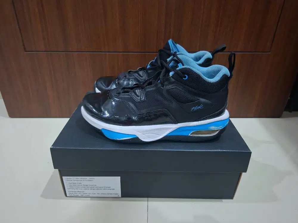 Sepatu Basket Anak Jordan Flight