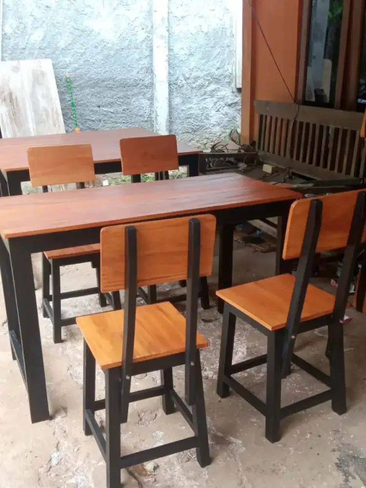 di juwal meja kursi makan 1 set